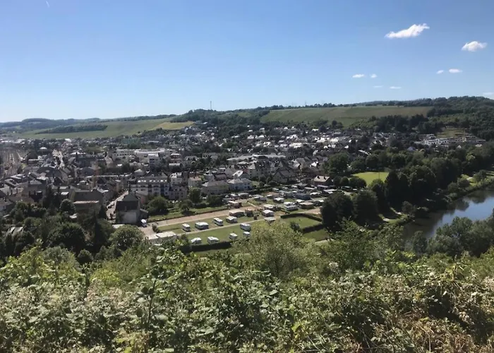 Modernes Sauerblick Nyaraló